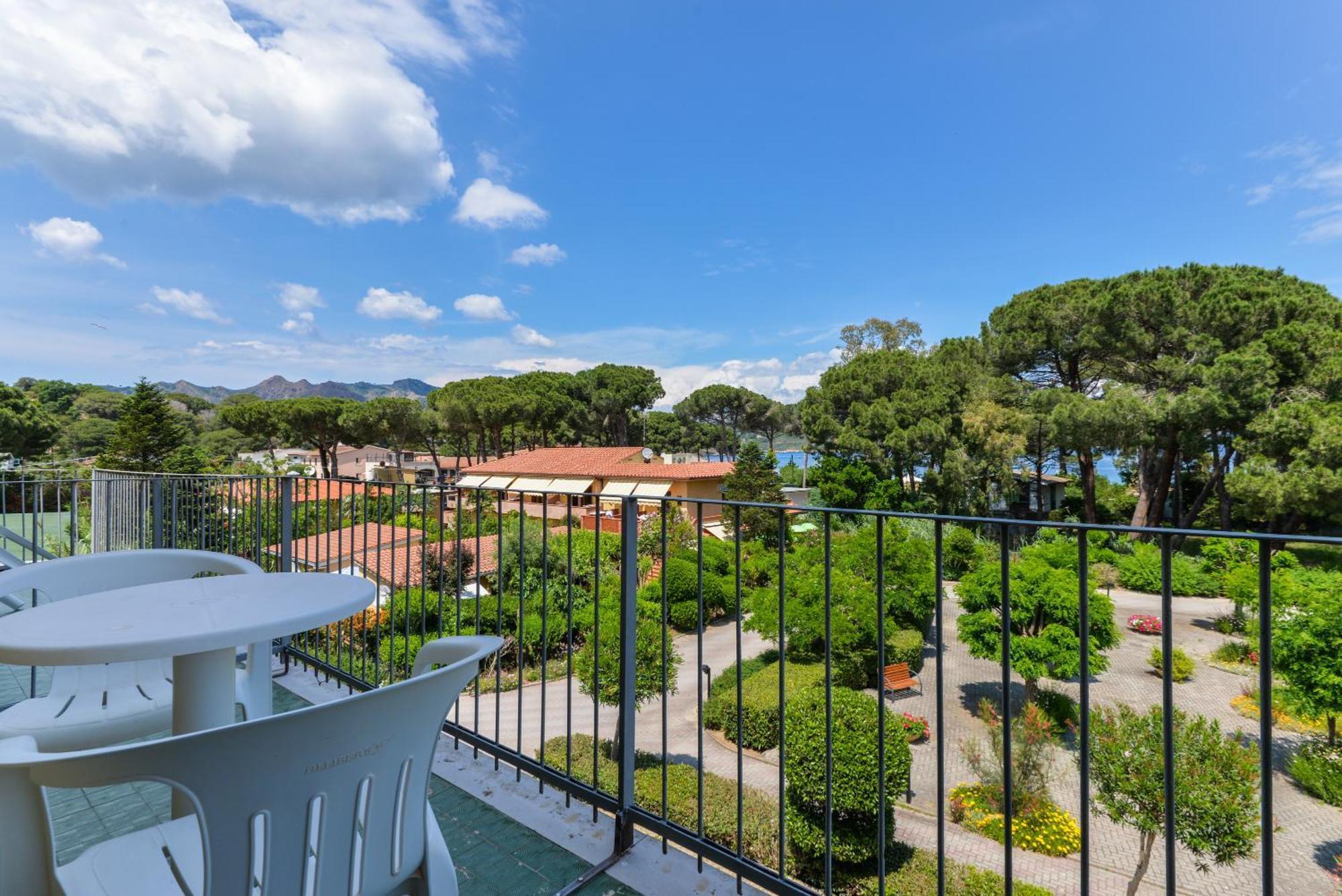 Hotel Le Acacie Capoliveri  Εξωτερικό φωτογραφία