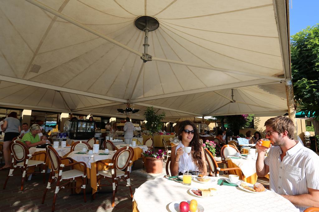 Hotel Le Acacie Capoliveri  Εξωτερικό φωτογραφία
