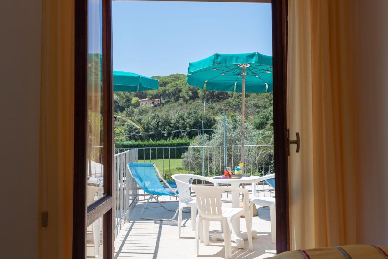 Hotel Le Acacie Capoliveri  Εξωτερικό φωτογραφία