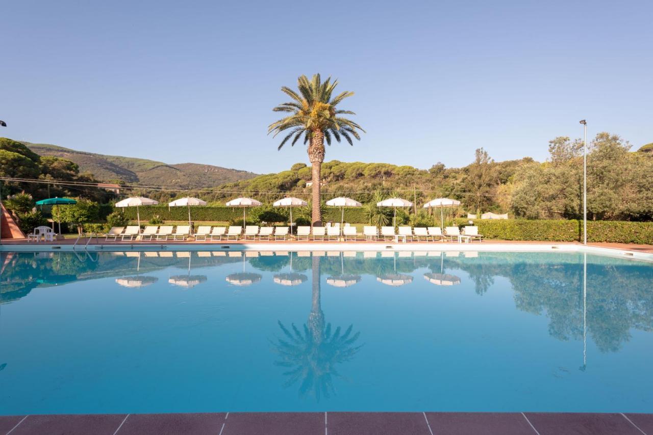 Hotel Le Acacie Capoliveri  Εξωτερικό φωτογραφία