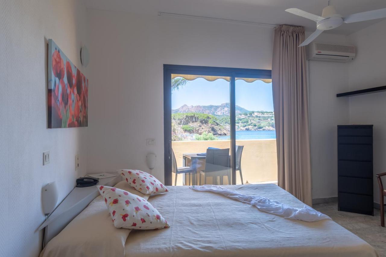 Hotel Le Acacie Capoliveri  Εξωτερικό φωτογραφία